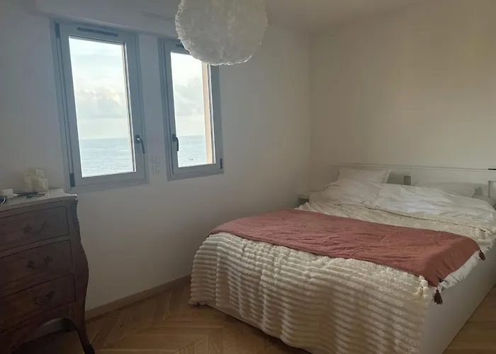 T2 Et Bord De Apartment Ajaccio (Corsica)