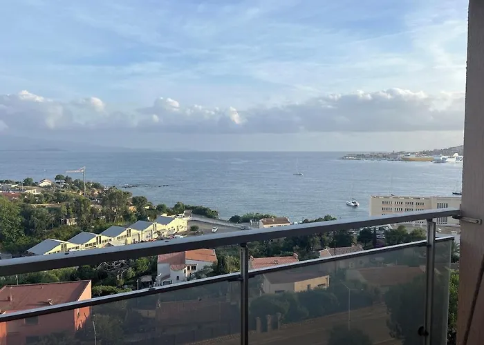 T2 Et Bord De * Ajaccio (Corsica)